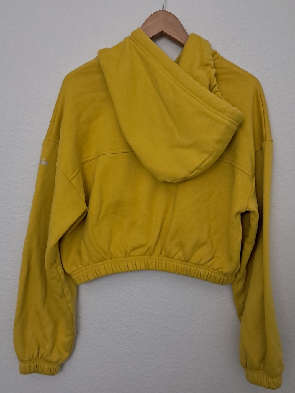 Alo Yoga 1/2 Zip Cropped Hoodie Sweatshirt - Picture 4 of 7